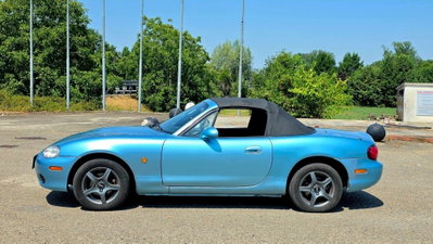 Mazda MX-5 1.6i 16V cat Rainbow (14)