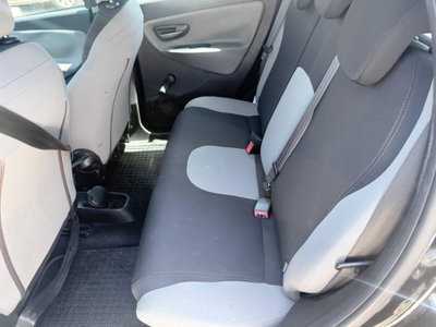 Lancia Ypsilon 1.2 69 CV 5 porte GPL Ecochic Gold (14)