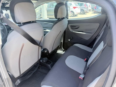 Lancia Ypsilon 1.2 69 CV 5 porte GPL Ecochic Gold (15)