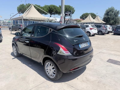 Lancia Ypsilon 1.2 69 CV 5 porte GPL Ecochic Gold (5)