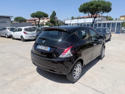 Lancia Ypsilon 1.2 69 CV 5 porte GPL Ecochic Gold (6)