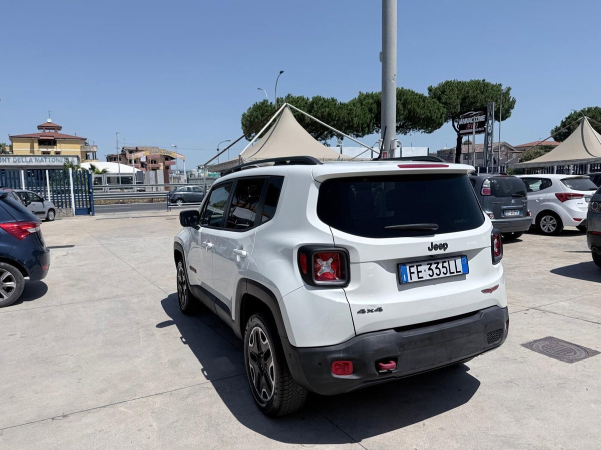 Jeep Renegade 2.0 Mjt 170CV 4WD Active Drive Low Trailhawk (5)