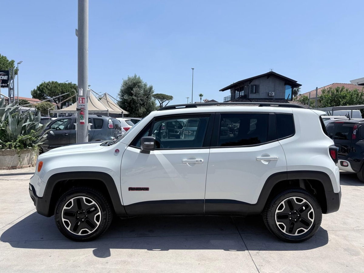 Jeep Renegade 2.0 Mjt 170CV 4WD Active Drive Low Trailhawk (6)