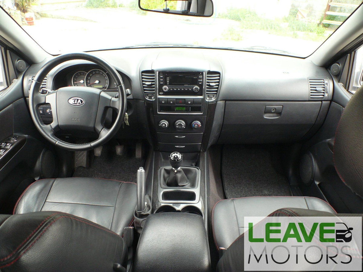 Kia Sorento 2.5 16V CRDI VGT 4WD Active (12)