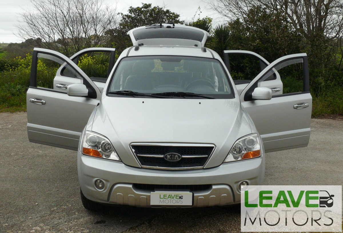 Kia Sorento 2.5 16V CRDI VGT 4WD Active (2)