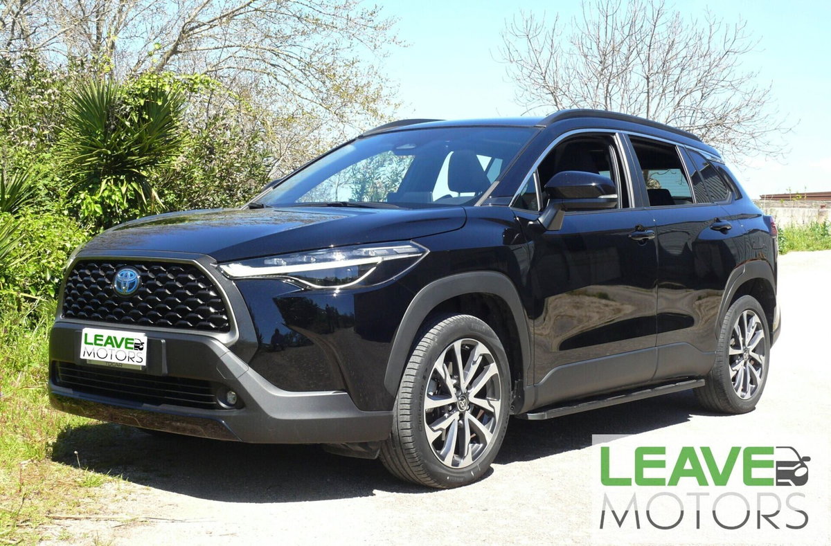 Toyota Corolla Cross Hybrid 2.0 Hybrid 197 CV E-CVT Lounge Light