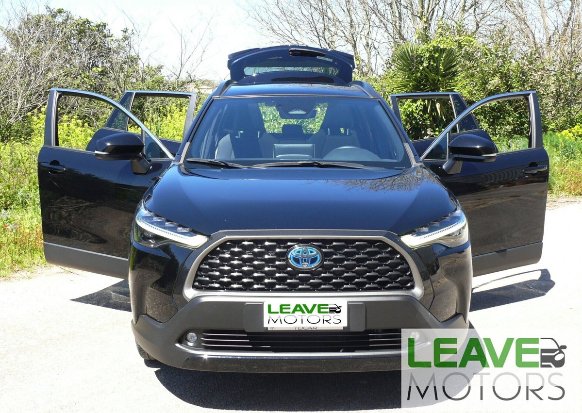 Toyota Corolla Cross Hybrid 2.0 Hybrid 197 CV E-CVT Lounge Light (2)