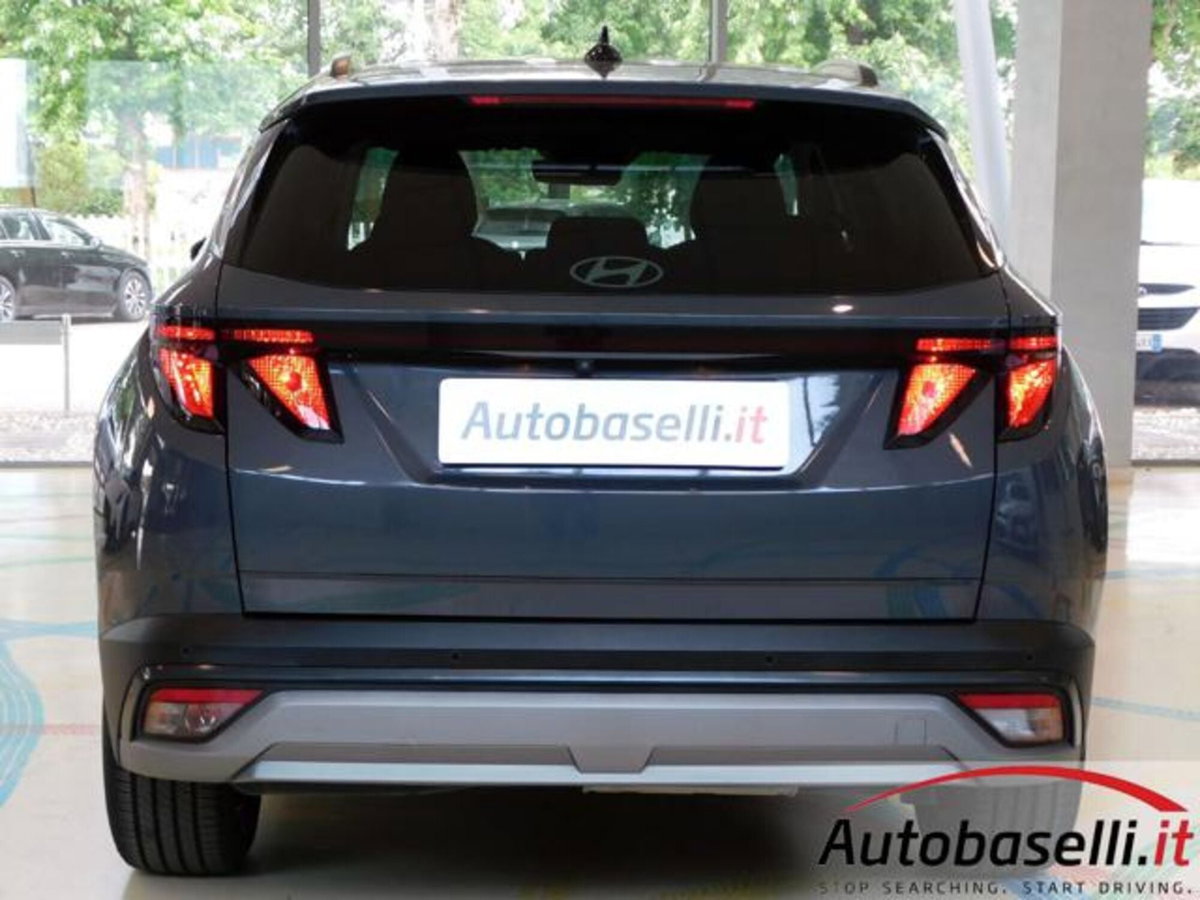 Hyundai Tucson 1.6 crdi 48V Business 2wd dct (9)