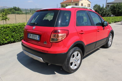 Fiat Sedici 1.9 MJT 4x4 Dynamic (2)
