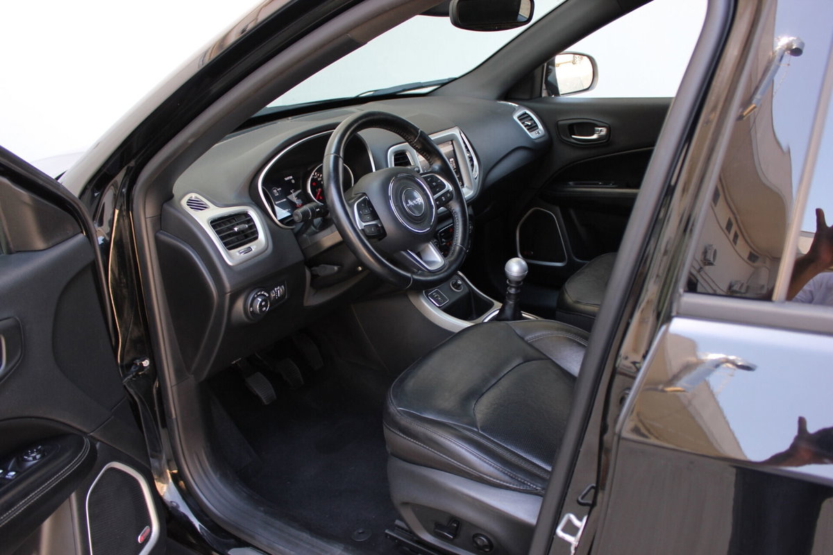 Jeep Compass 1.6 Multijet II 2WD Limited (11)