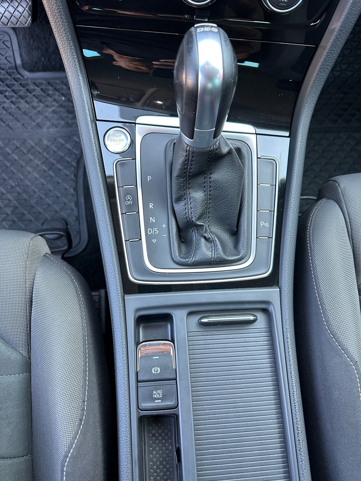Volkswagen Golf 1.5 TGI DSG 5p. Business BlueMotion Technology (19)
