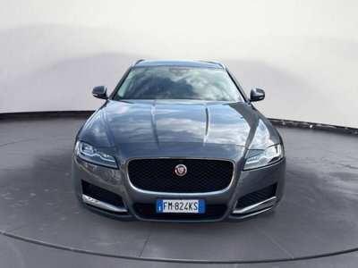 Jaguar XF Sportbrake 2.0 D 240 CV AWD aut. Prestige (2)