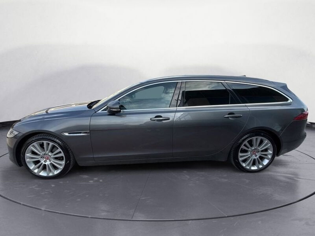 Jaguar XF Sportbrake 2.0 D 240 CV AWD aut. Prestige (4)