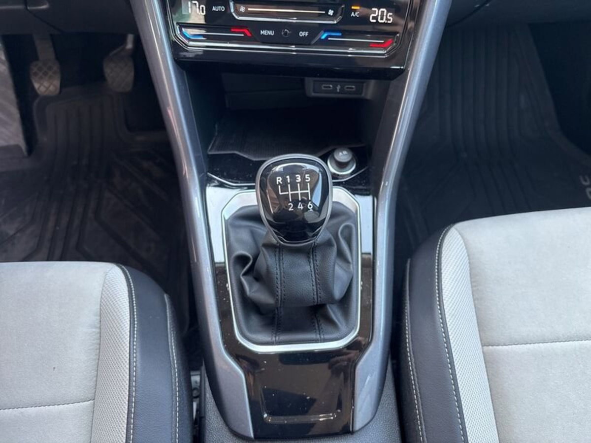 Volkswagen T-Roc 1.0 TSI Style (15)