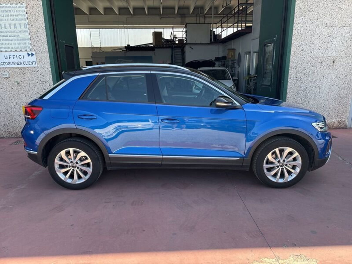 Volkswagen T-Roc 1.0 TSI Style (8)