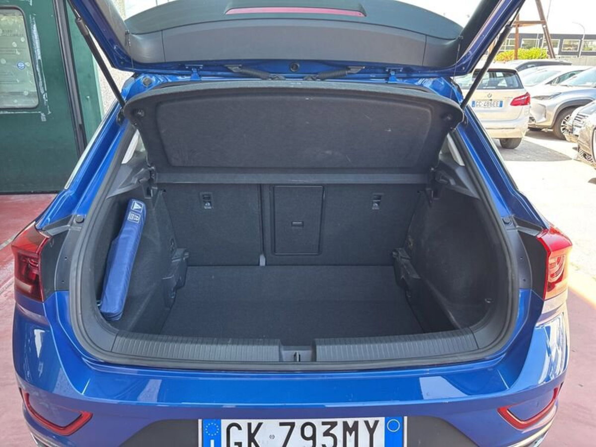 Volkswagen T-Roc 1.0 TSI Style (9)