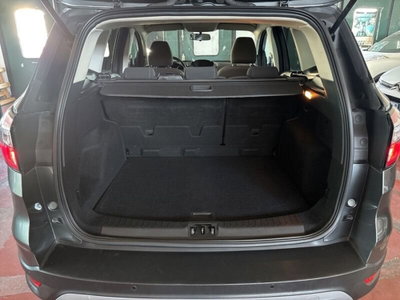 Ford Kuga 1.5 TDCI 120 CV S&S 2WD Business (9)