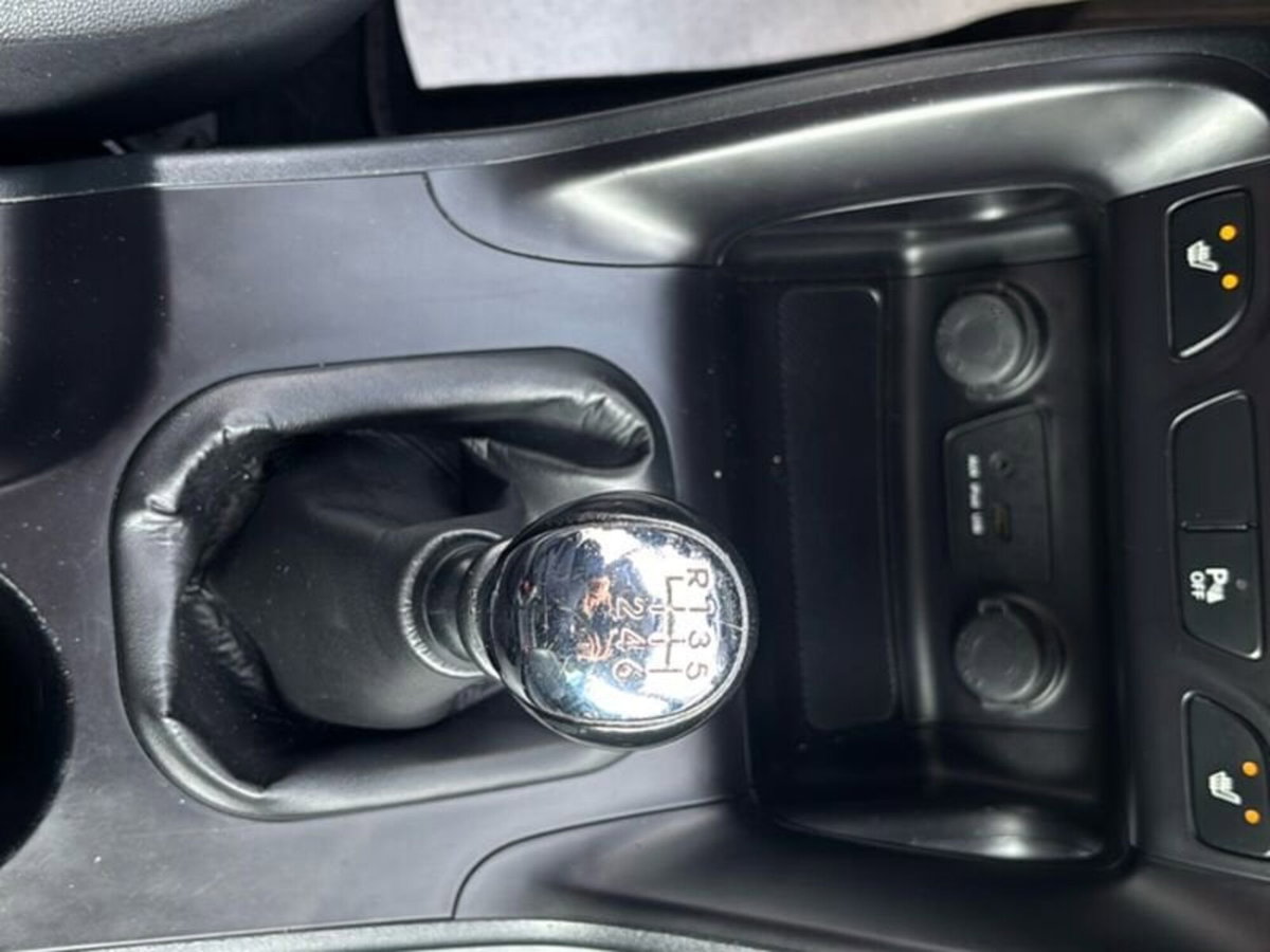 Hyundai ix35 1.7 CRDi 2WD Classic (15)
