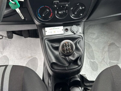 Fiat Fiorino 1.3 MJT 95CV Cargo (13)