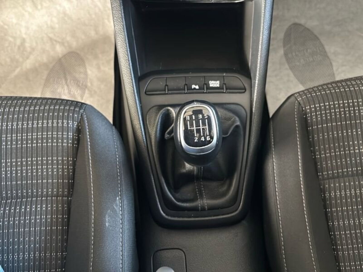 Kia Stonic 1.0 T-GDi 100 CV MHEV MT Style (15)
