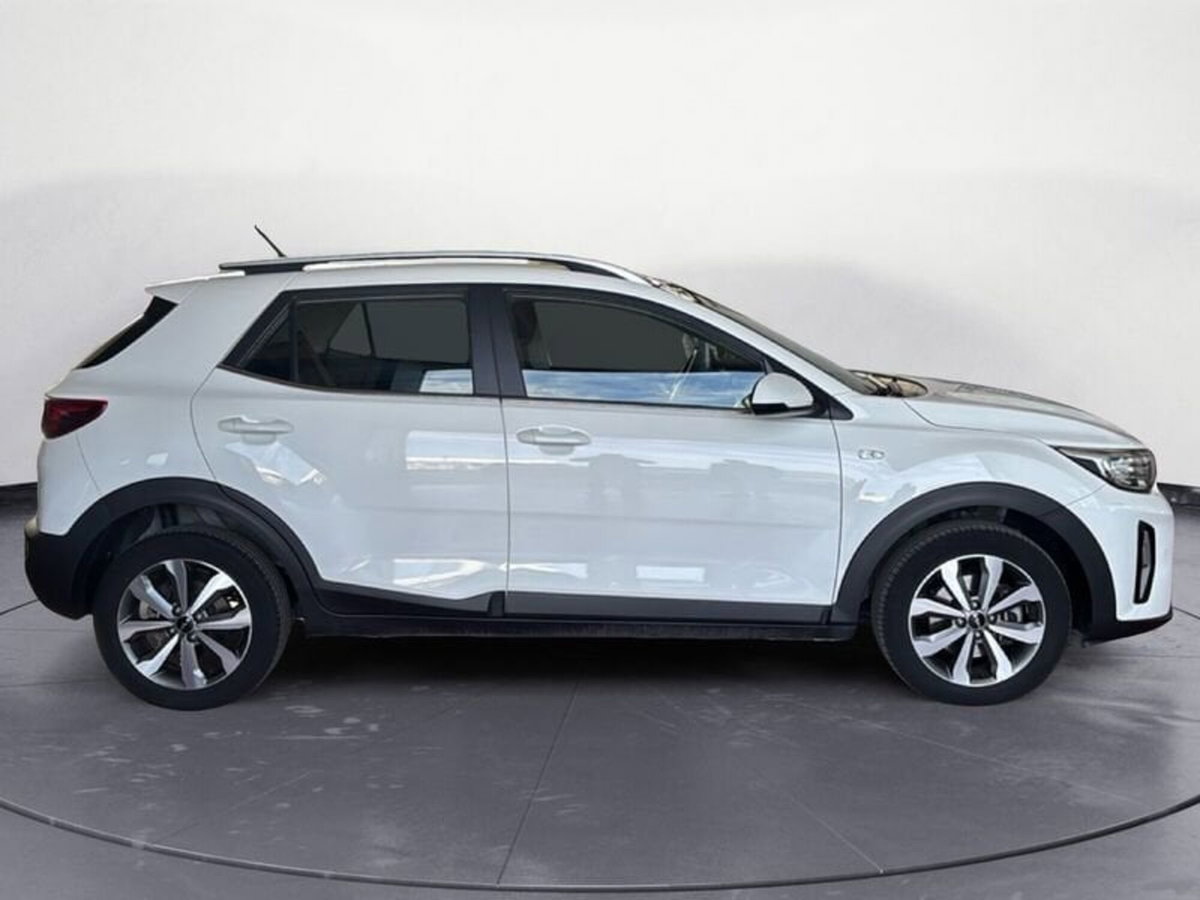 Kia Stonic 1.0 T-GDi 100 CV MHEV MT Style (8)
