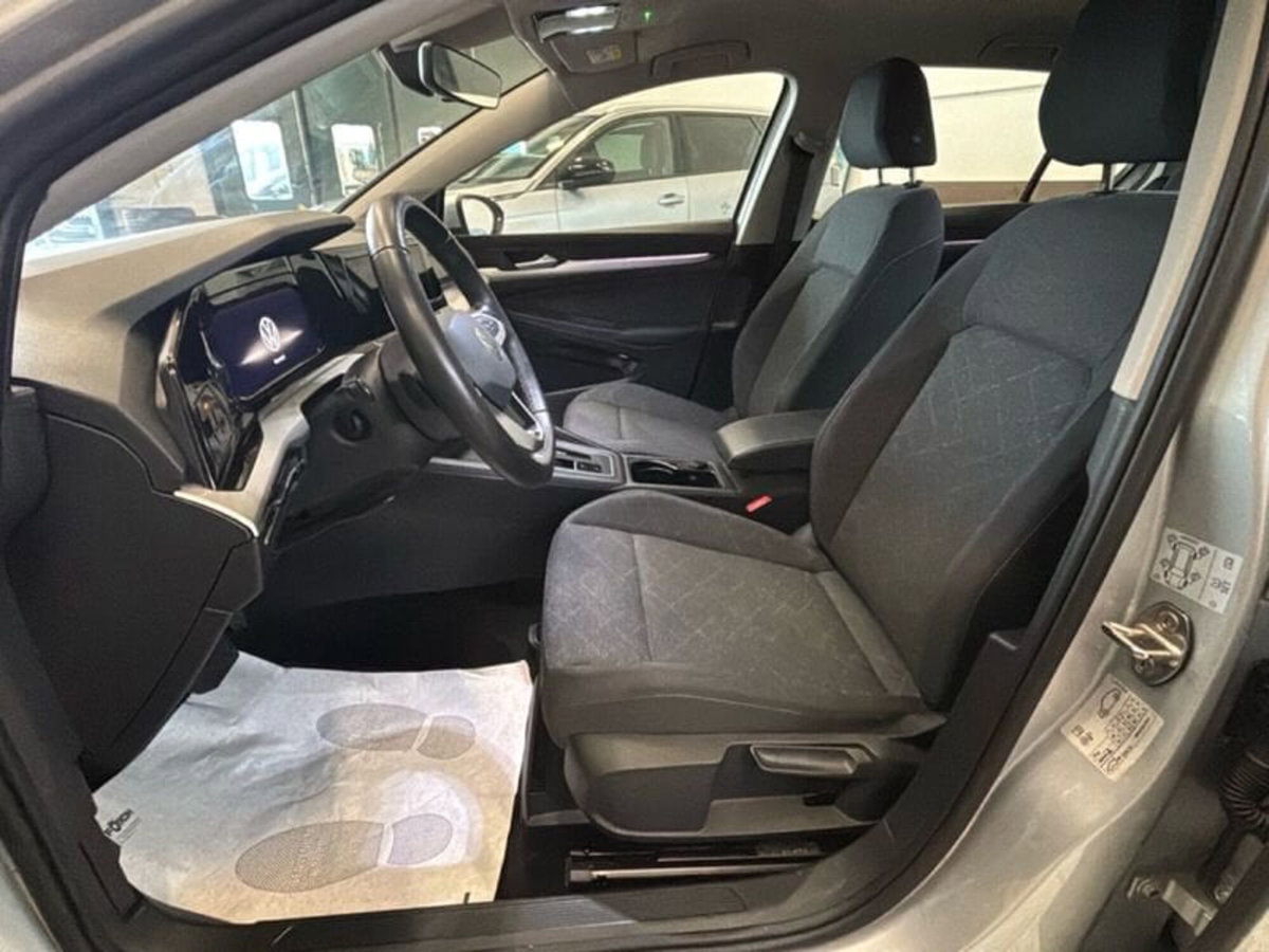 Volkswagen Golf 1.5 eTSI 130 CV EVO ACT DSG Life (11)