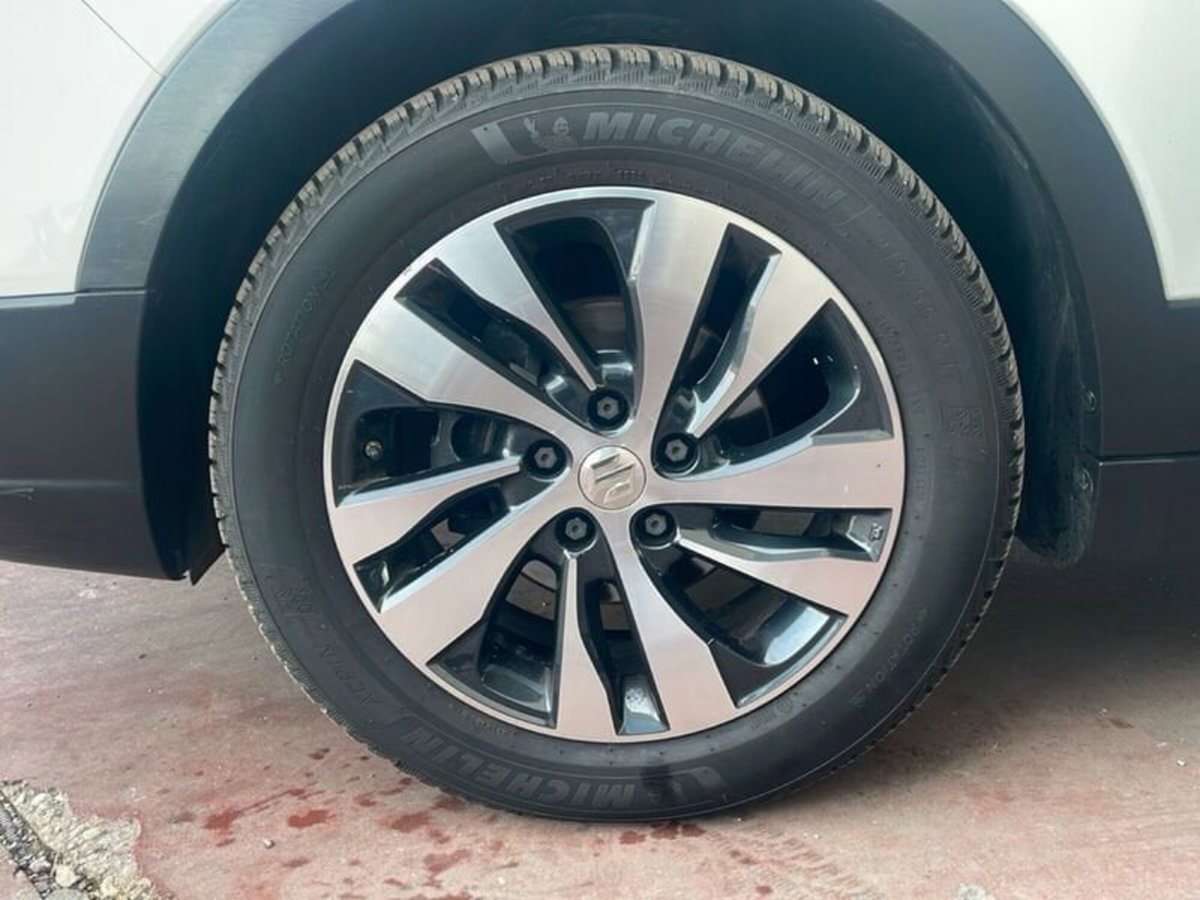Suzuki S-Cross 1.6 DDiS 4WD All Grip Cool (10)