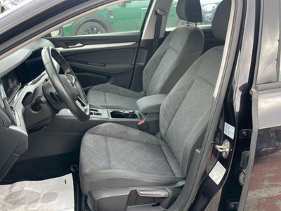 Volkswagen Golf 1.0 eTSI EVO DSG Life (11)