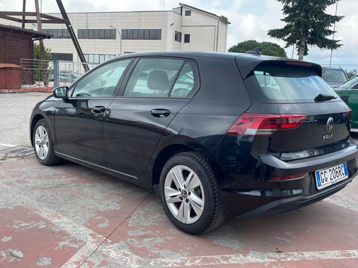 Volkswagen Golf 1.0 eTSI EVO DSG Life (7)