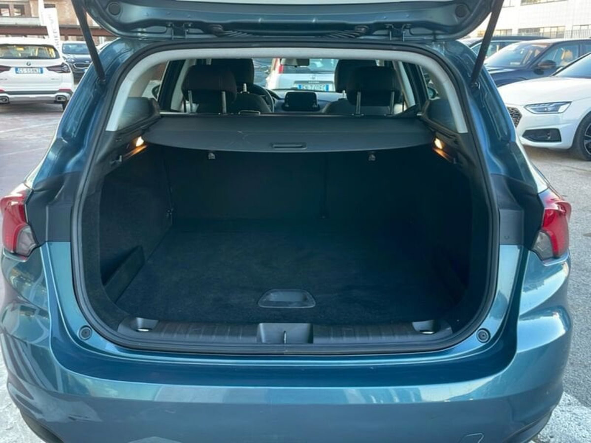Fiat Tipo 1.5 t4 hybrid Cross 130cv dct (9)