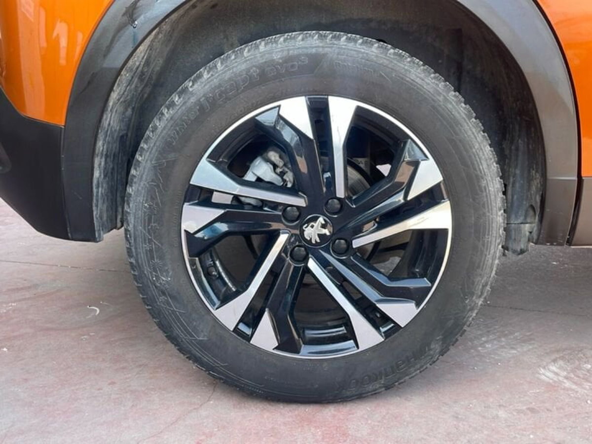 Peugeot 2008 BlueHDi 100 S&S GT Line (18)