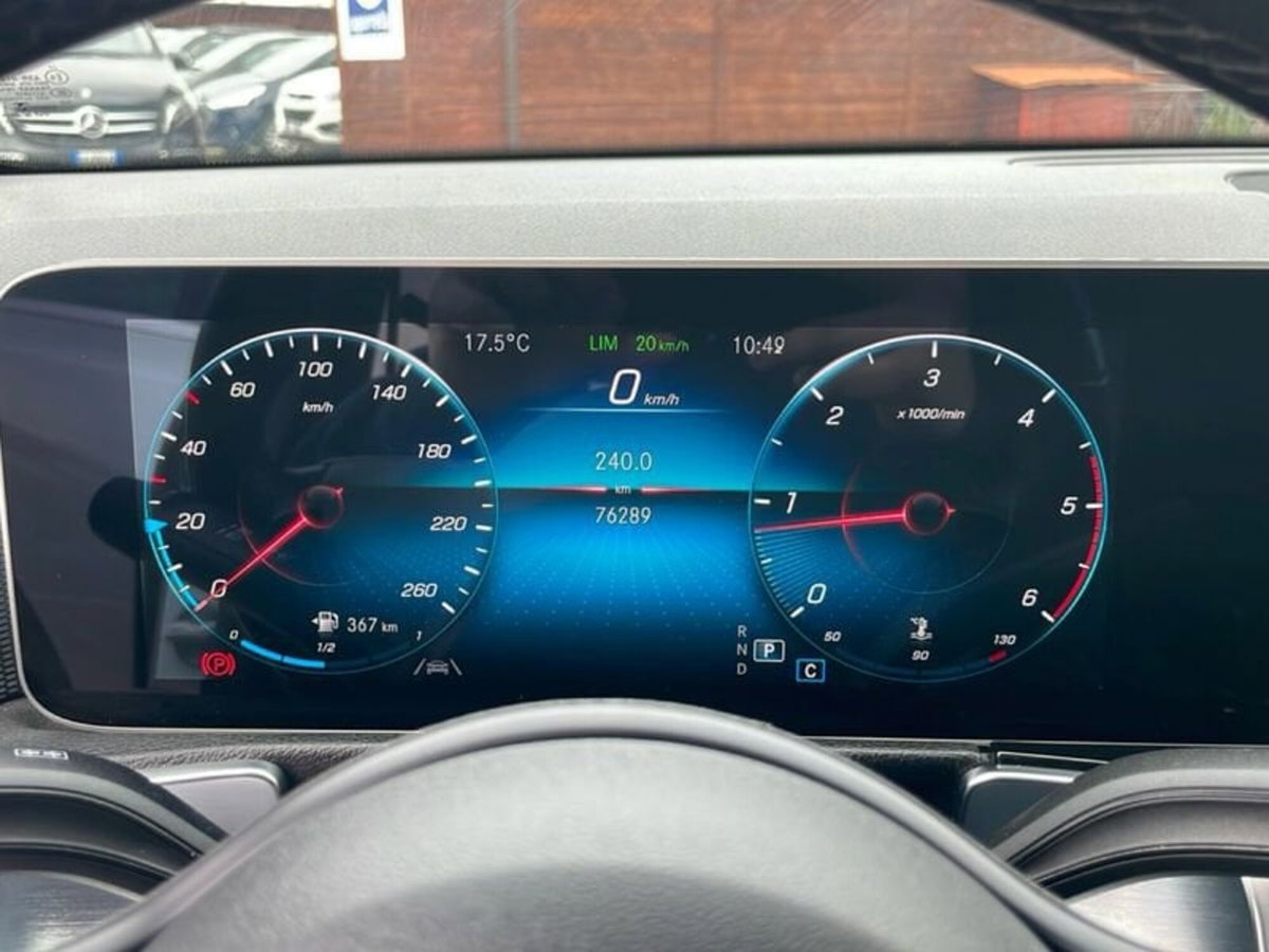 Mercedes-Benz GLB 200 d Business Extra auto 7p.ti (14)