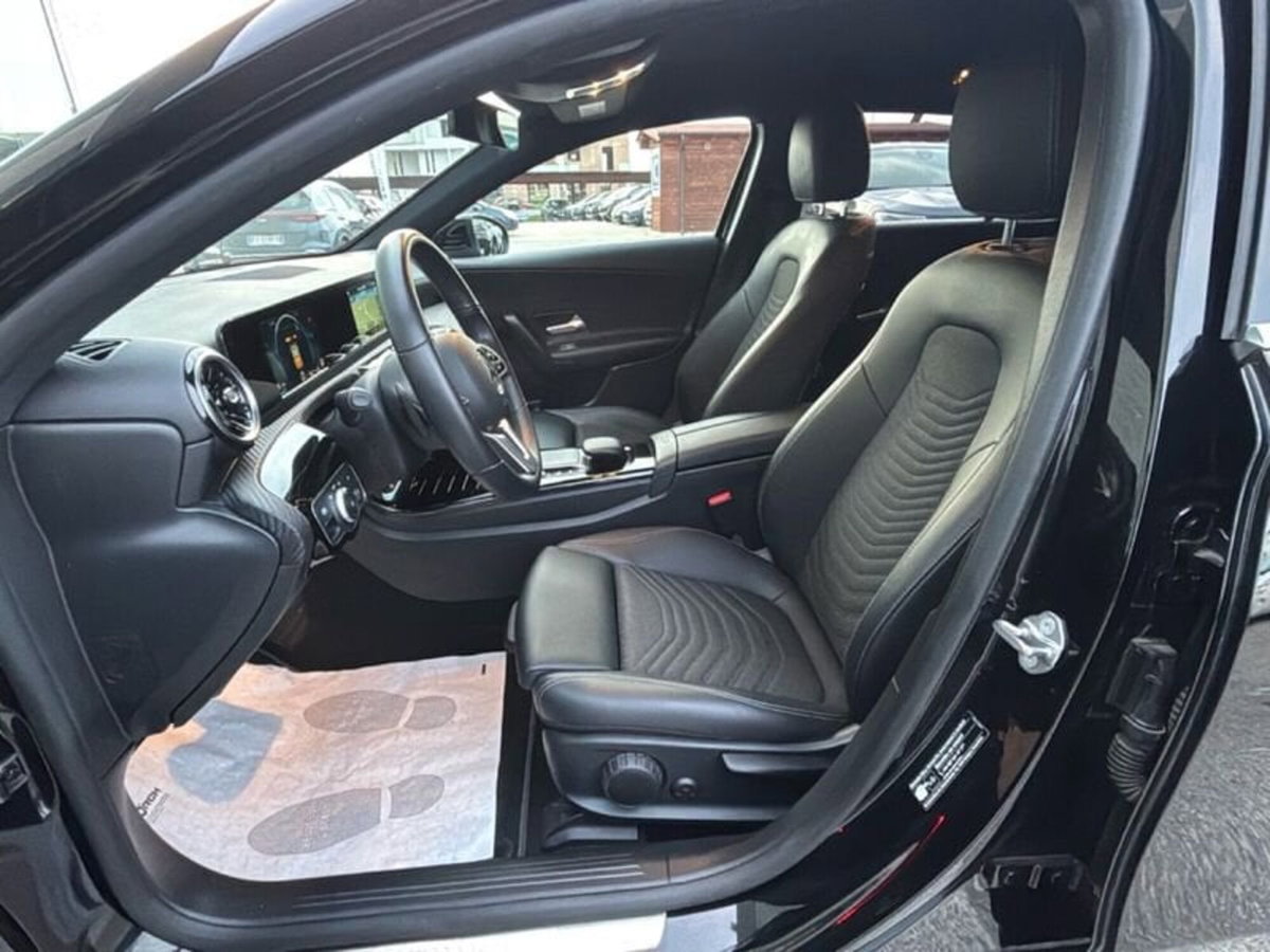 Mercedes-Benz Classe A 180 d Business Extra auto (11)