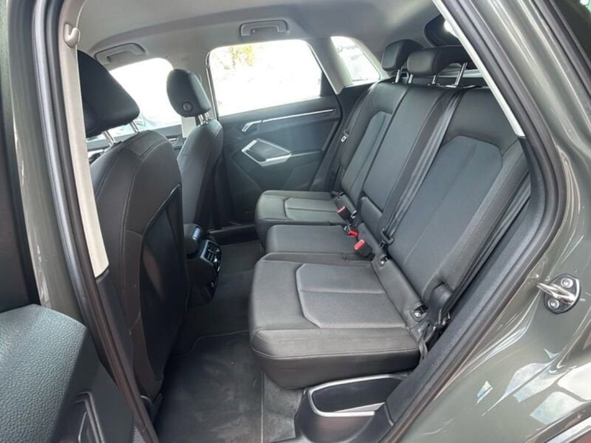 Audi Q3 Sportback 35 TDI quattro S tronic S line edition (12)