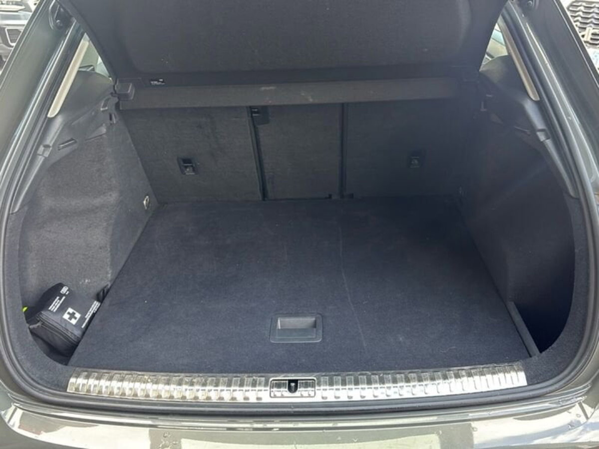 Audi Q3 Sportback 35 TDI quattro S tronic S line edition (9)