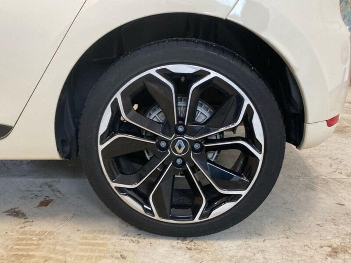 Renault Clio 1.5 dCi 90CV 5 porte Luxe (10)