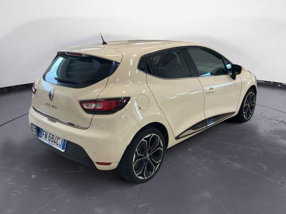 Renault Clio 1.5 dCi 90CV 5 porte Luxe (5)