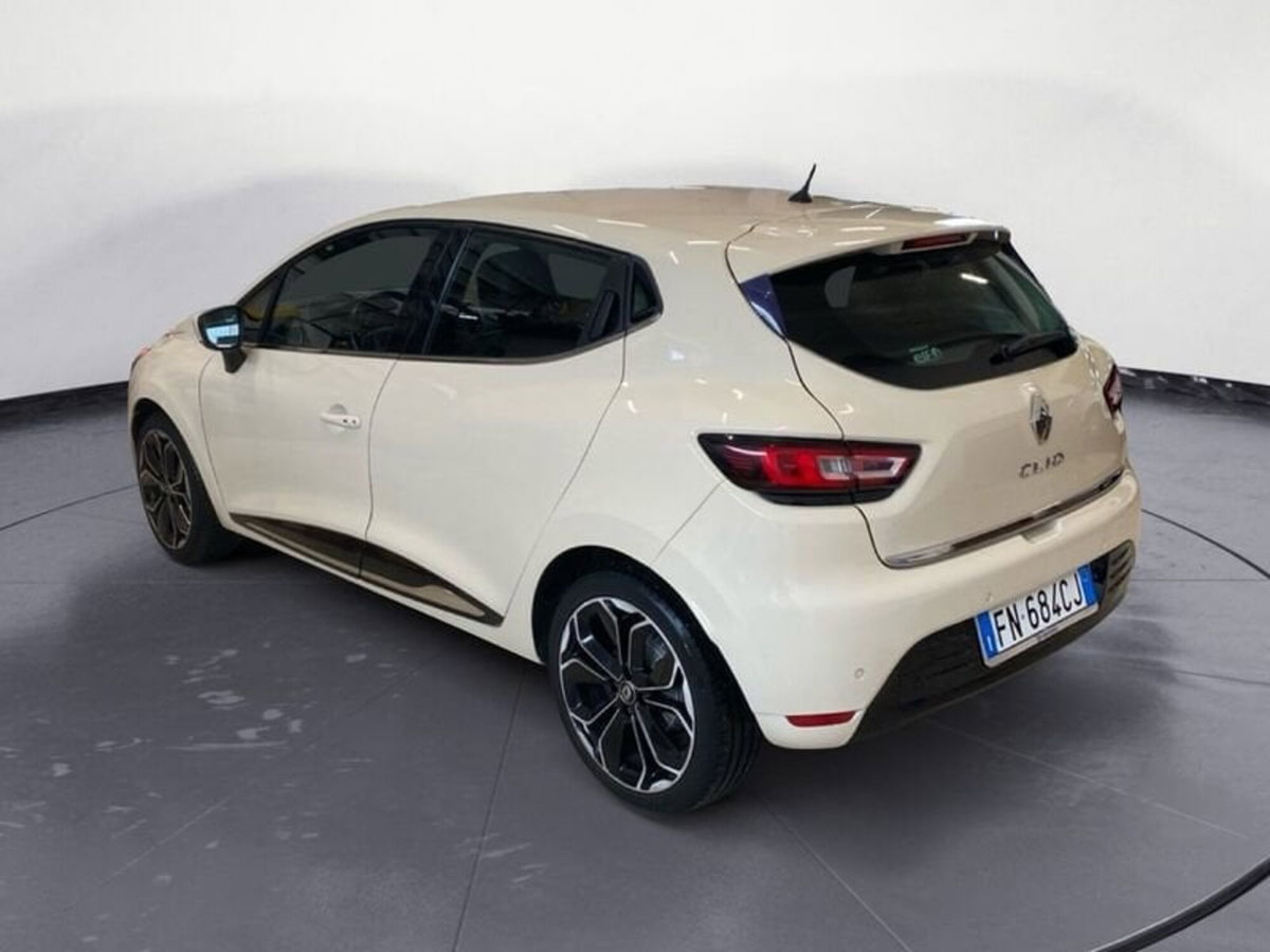 Renault Clio 1.5 dCi 90CV 5 porte Luxe (7)