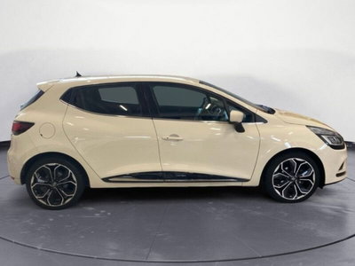 Renault Clio 1.5 dCi 90CV 5 porte Luxe (8)