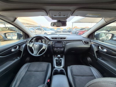Nissan Qashqai 1.5 dCi Tekna (10)