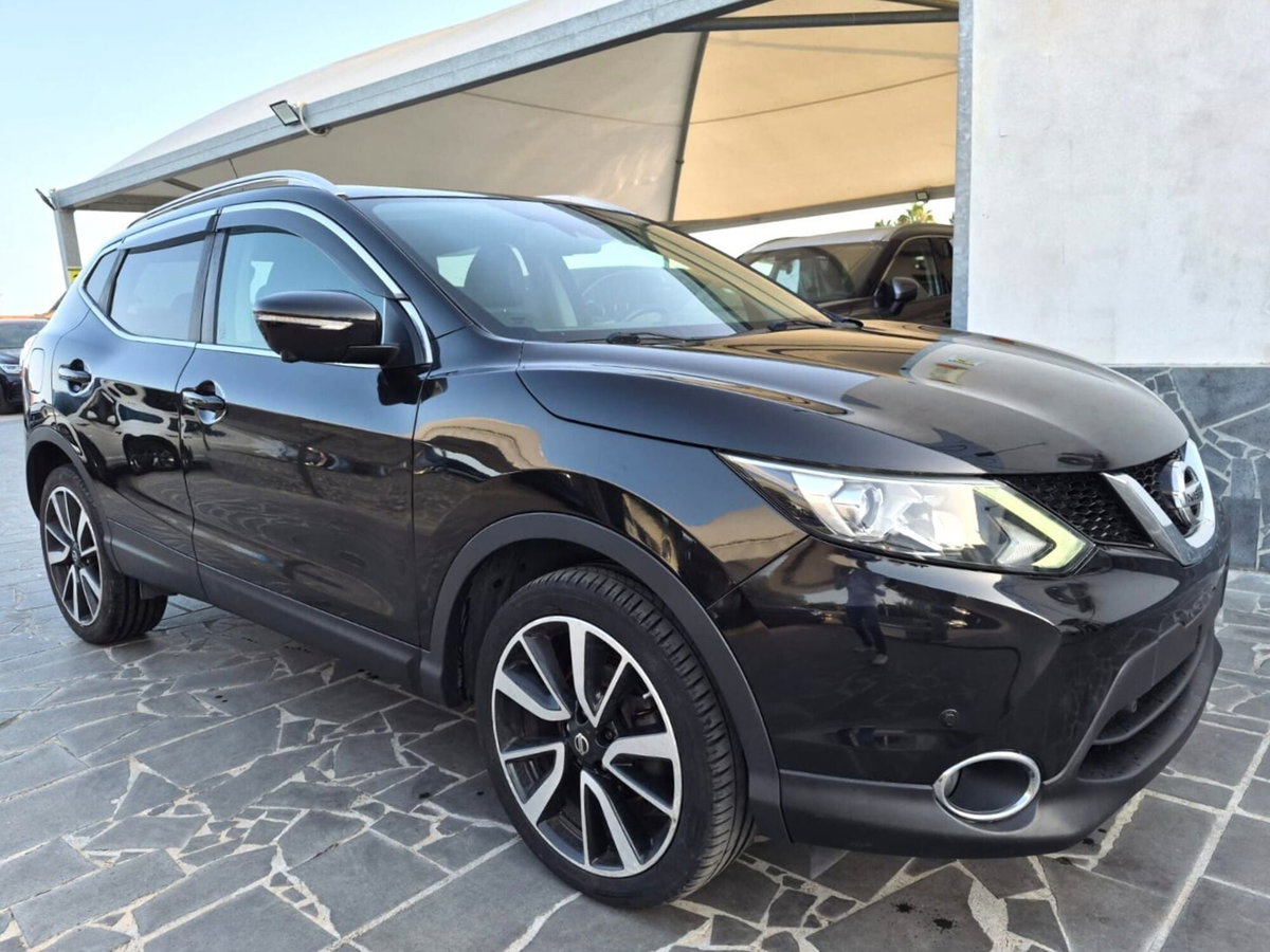 Nissan Qashqai 1.5 dCi Tekna (3)