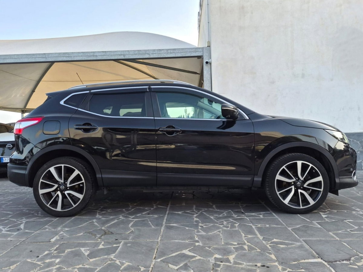 Nissan Qashqai 1.5 dCi Tekna (4)