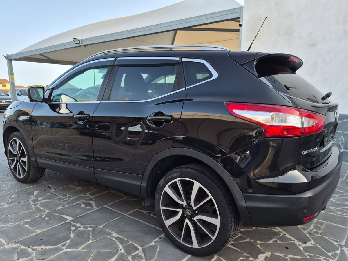 Nissan Qashqai 1.5 dCi Tekna (6)