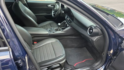 Alfa Romeo Giulia 2.2 Turbodiesel 180 CV AT8 Super (14)