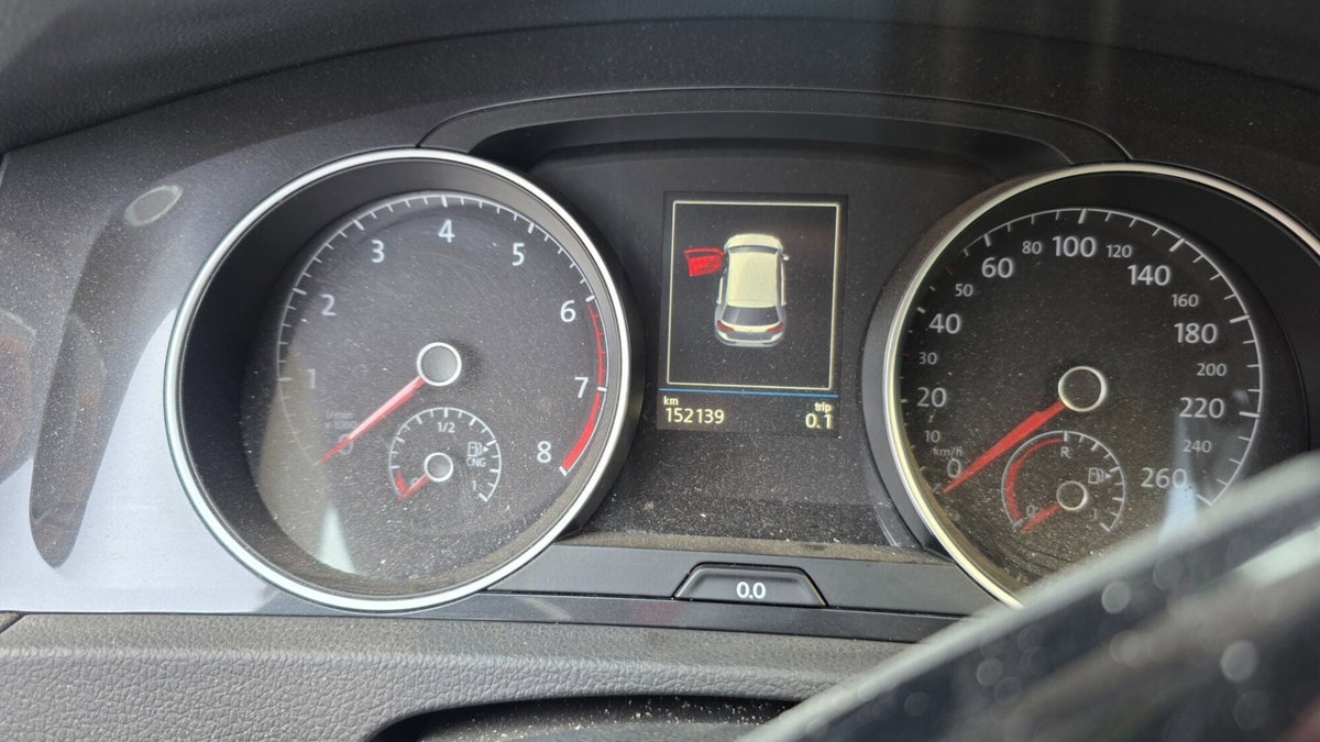 Volkswagen Golf 1.5 TGI DSG 5p. Trendline BlueMotion Technology (12)