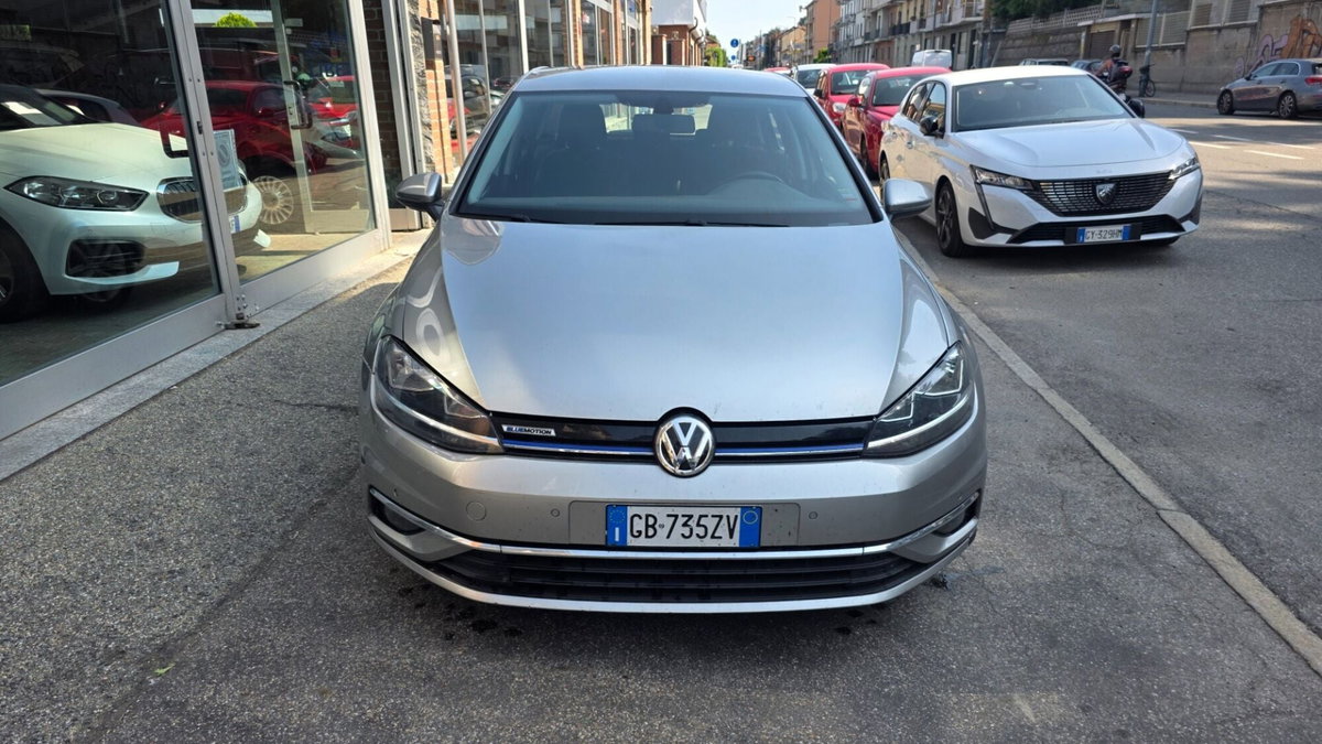 Volkswagen Golf 1.5 TGI DSG 5p. Trendline BlueMotion Technology (2)