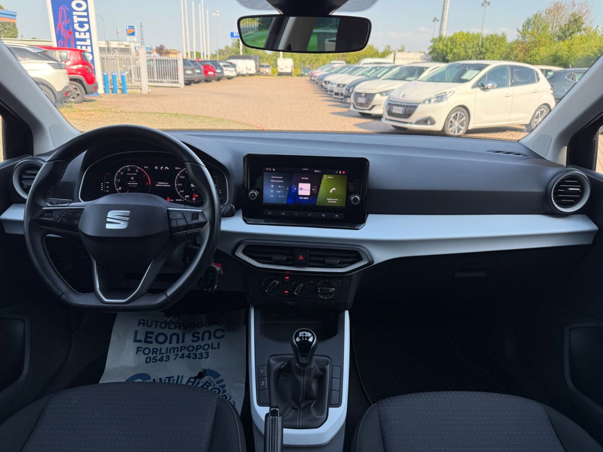 SEAT Arona 1.0 EcoTSI Black Edition (12)