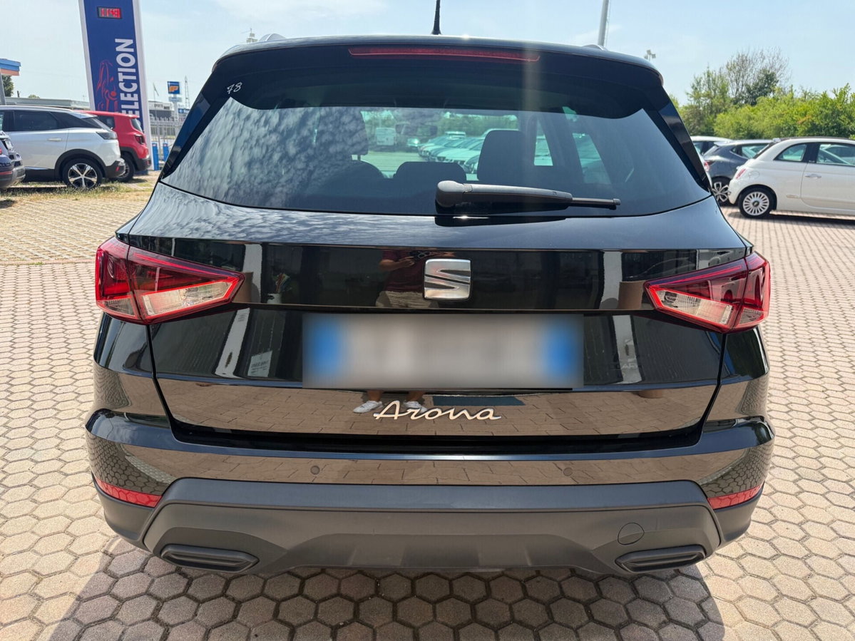 SEAT Arona 1.0 EcoTSI Black Edition (8)