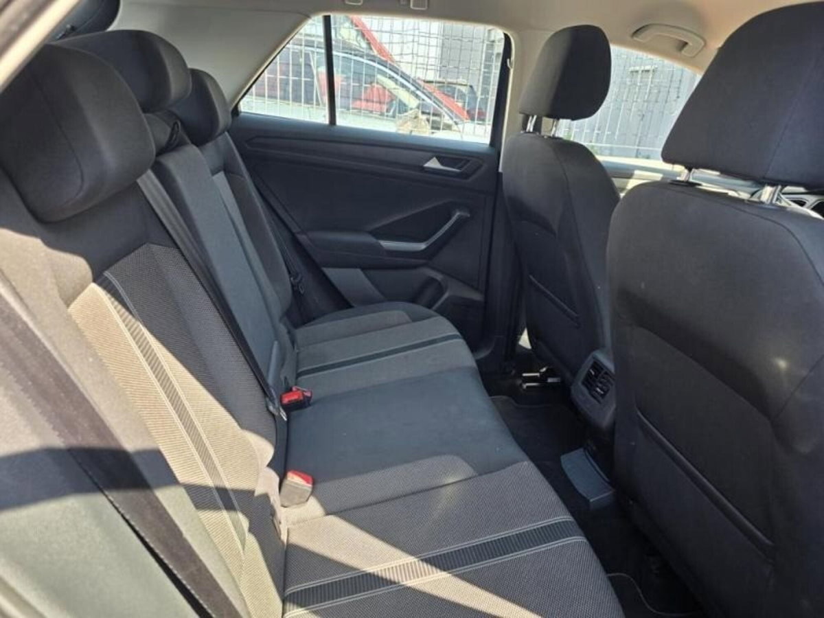 Volkswagen T-Roc 1.6 TDI SCR Style BlueMotion Technology (10)