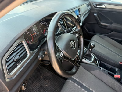 Volkswagen T-Roc 1.6 TDI SCR Style BlueMotion Technology (18)